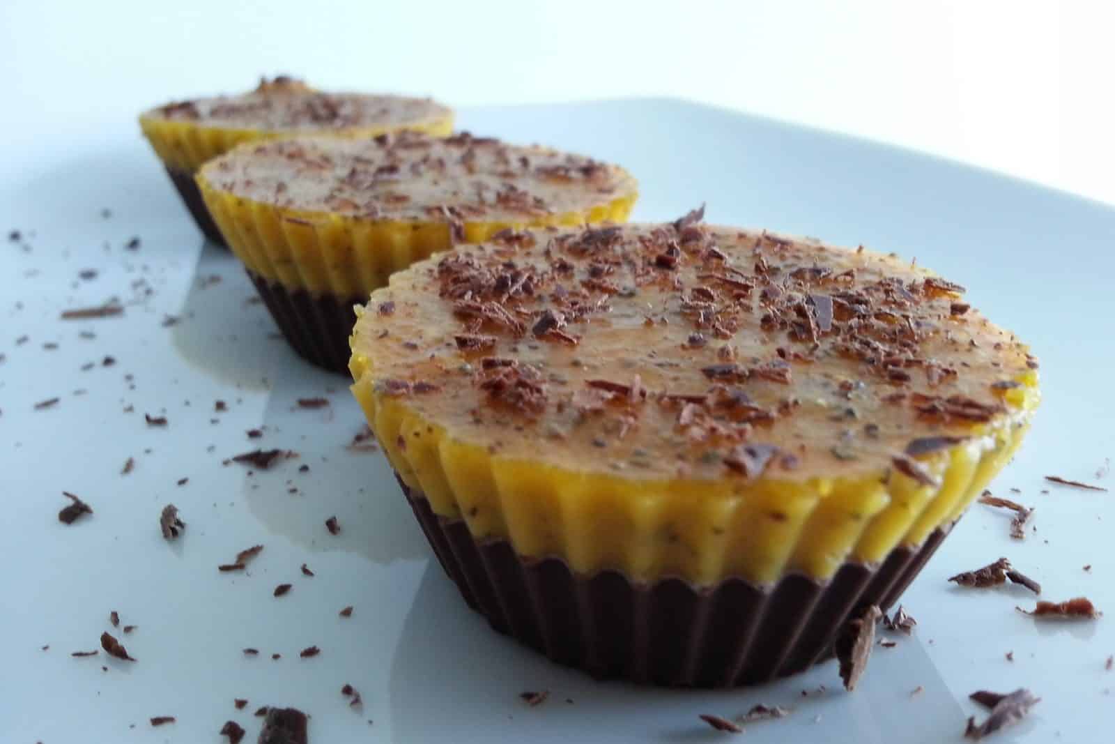 Tartaletas de chocolate y maracuyá