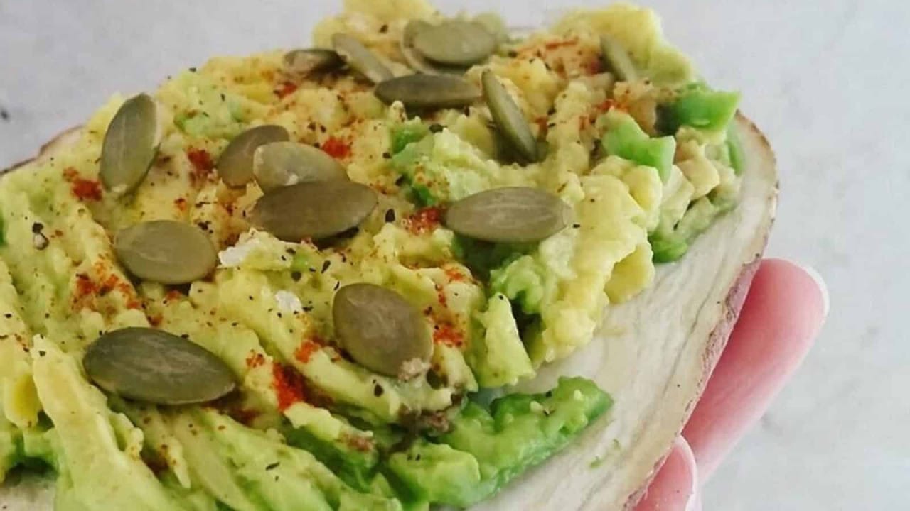 Tostada de batata con aguacate