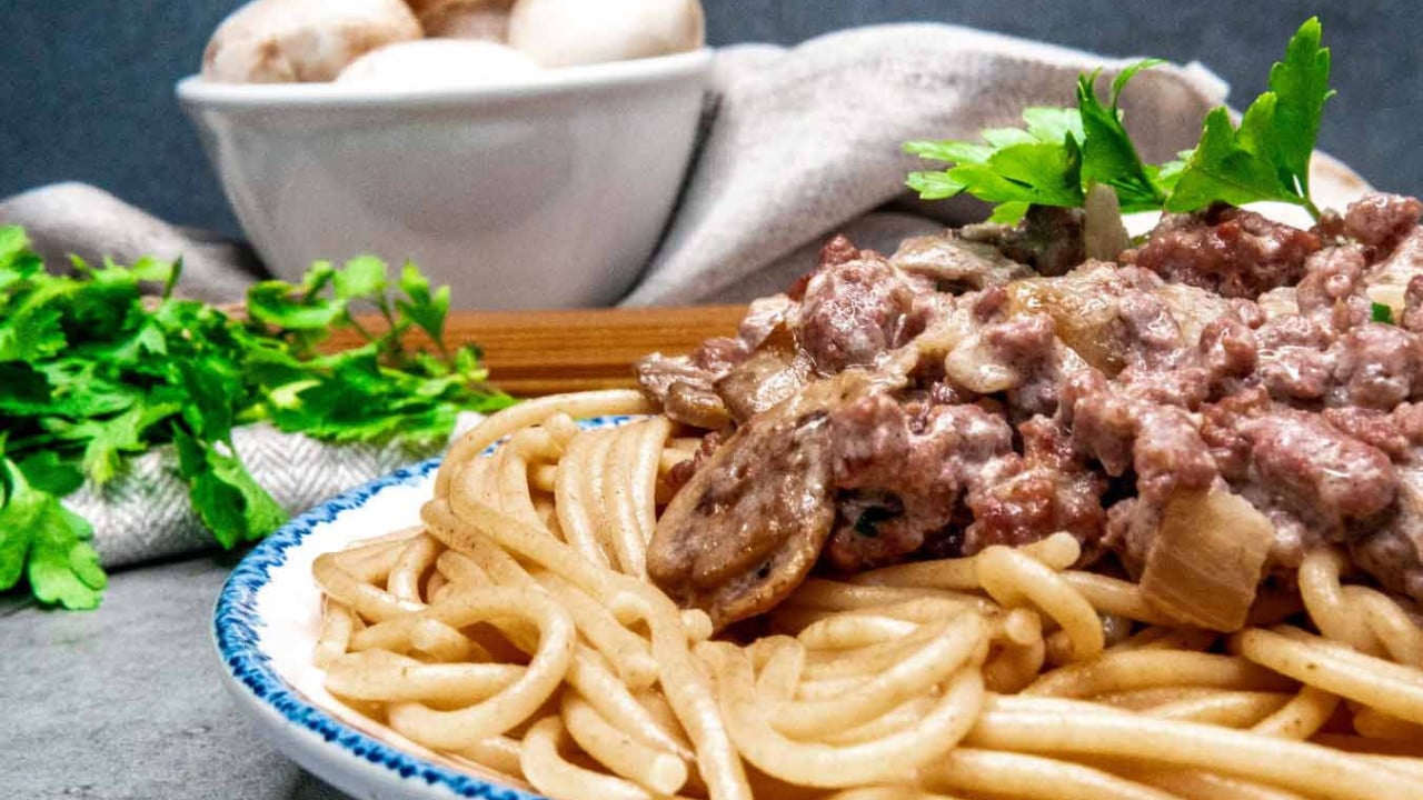 Espaguetis en salsa Strogonoff