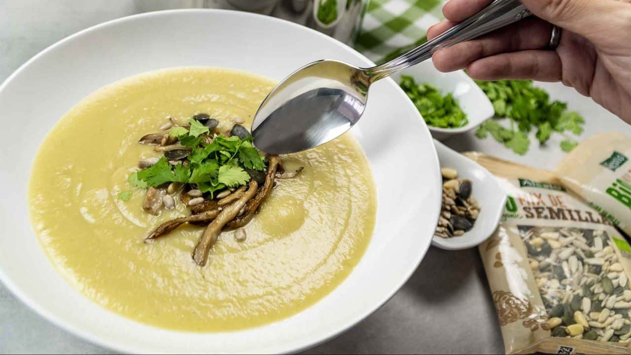 Crema de coliflor al estilo thai