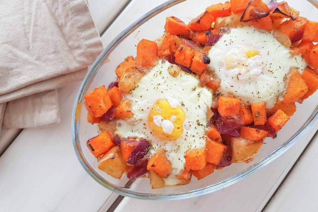 Fritata con manzana, batata y cebolla morada