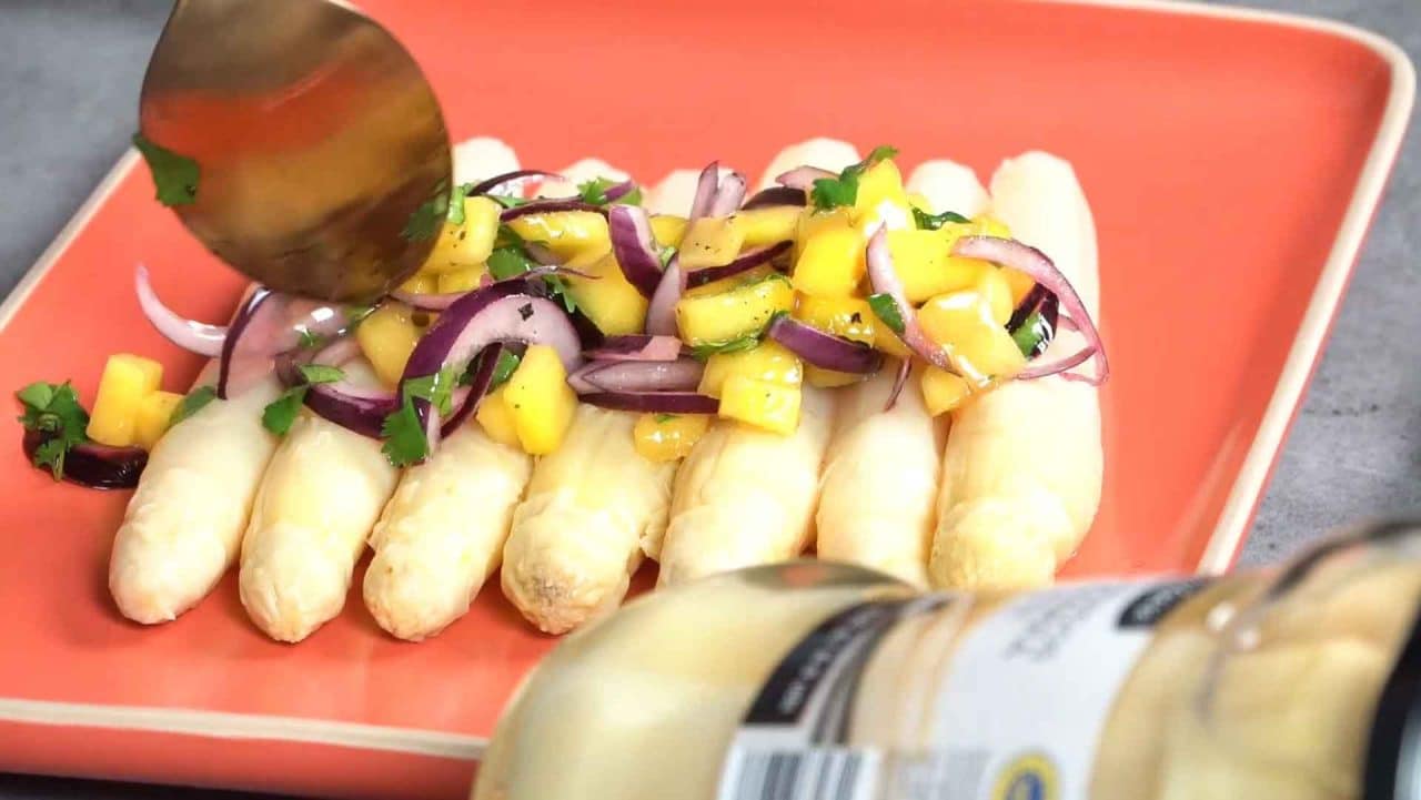 Ceviche de mango con espárragos