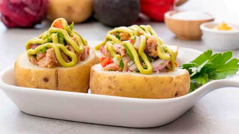 Papas rellenas de salpicón de atún