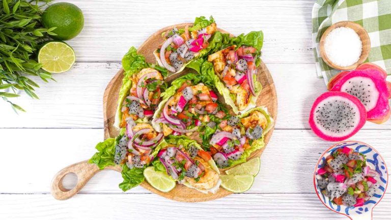 Tacos de pollo y pitaya sin hidratos saludable